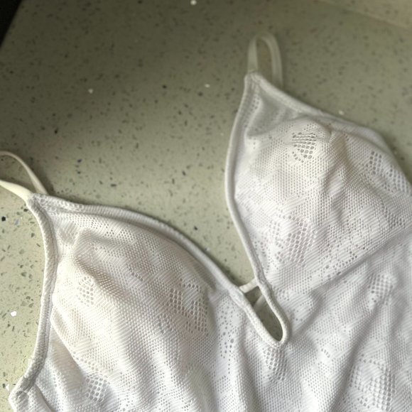 Design Lab White One Piece Bathing Suit | Women's Bathing Suit Size large - Picture 2 of 9